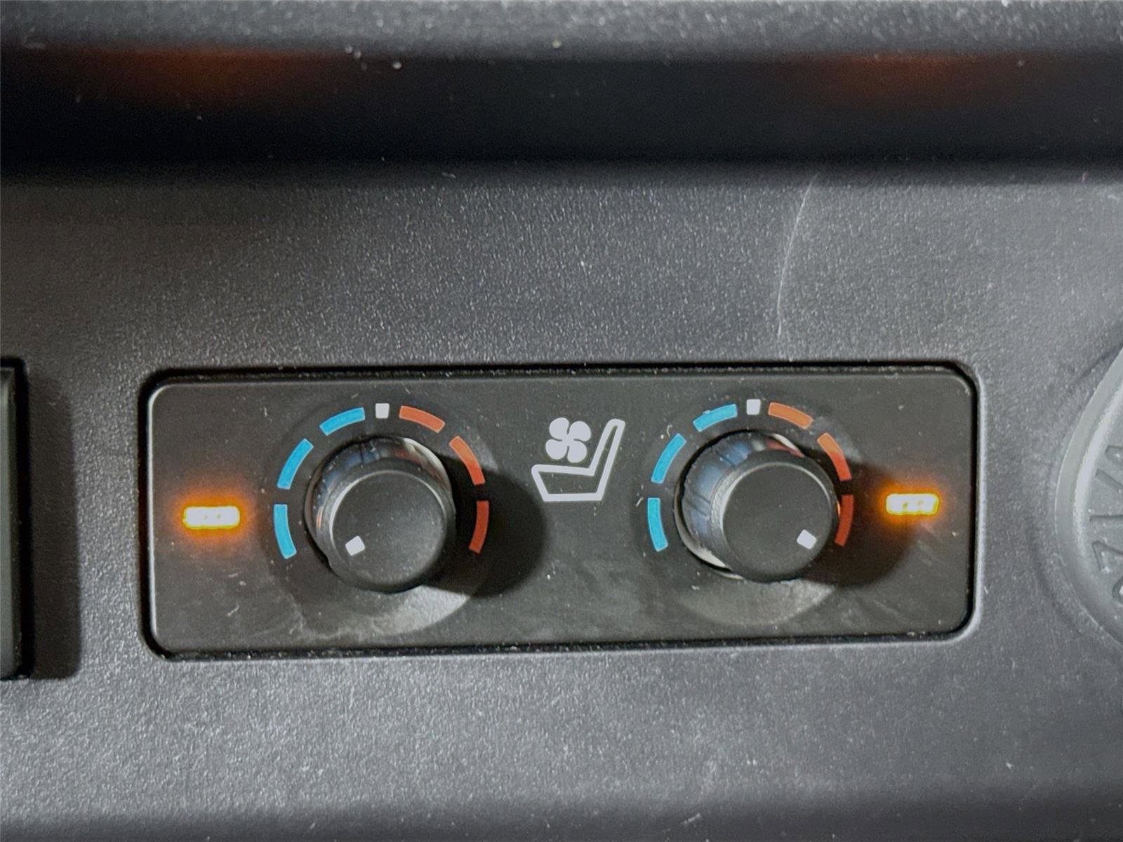 Used 2022 Toyota 4Runner Limited image 42