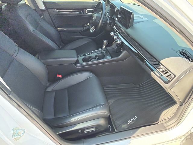 Used 2022 Honda Civic Touring image 13