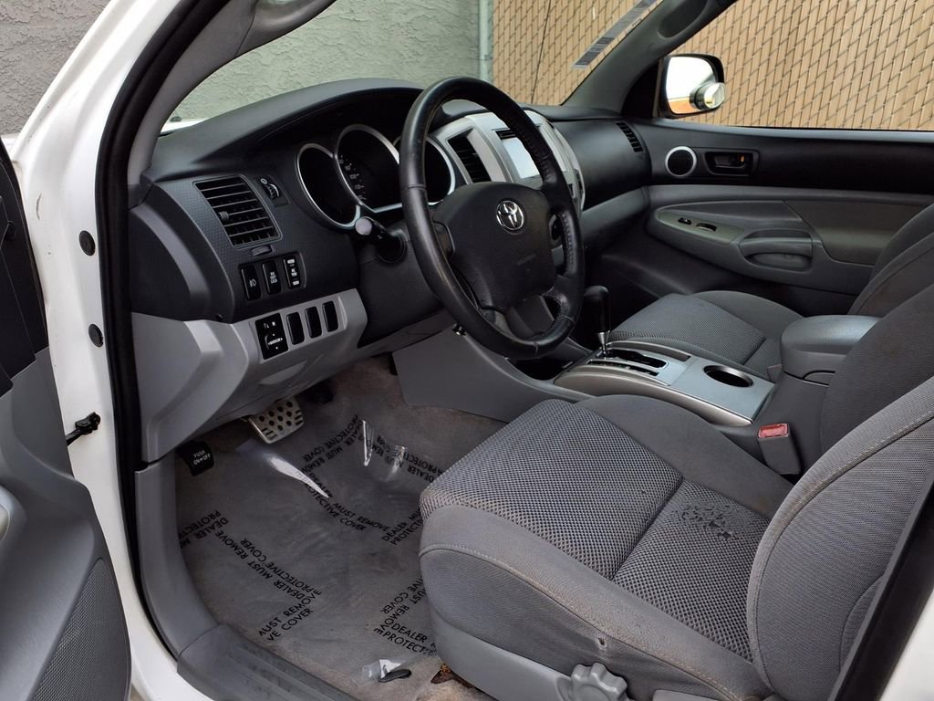 Used 2005 Toyota Tacoma PreRunner image 16