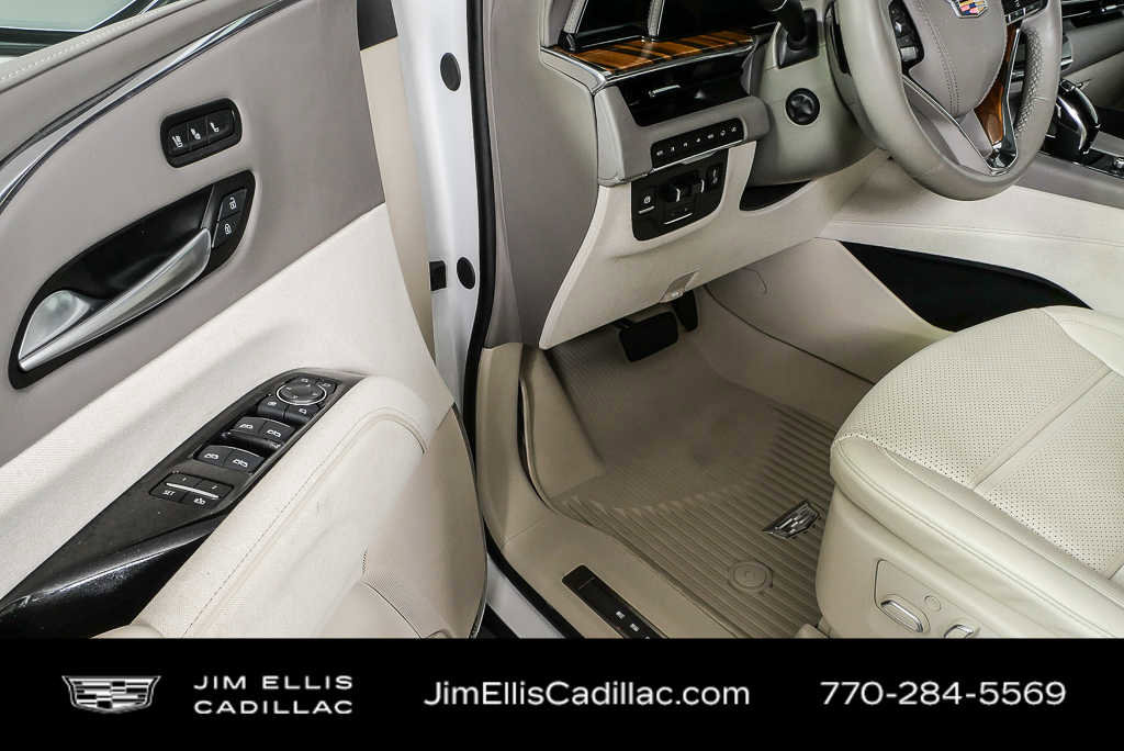 Used 2024 Cadillac Escalade ESV Sport Platinum w/ Heavy-Duty Trailer Package image 8