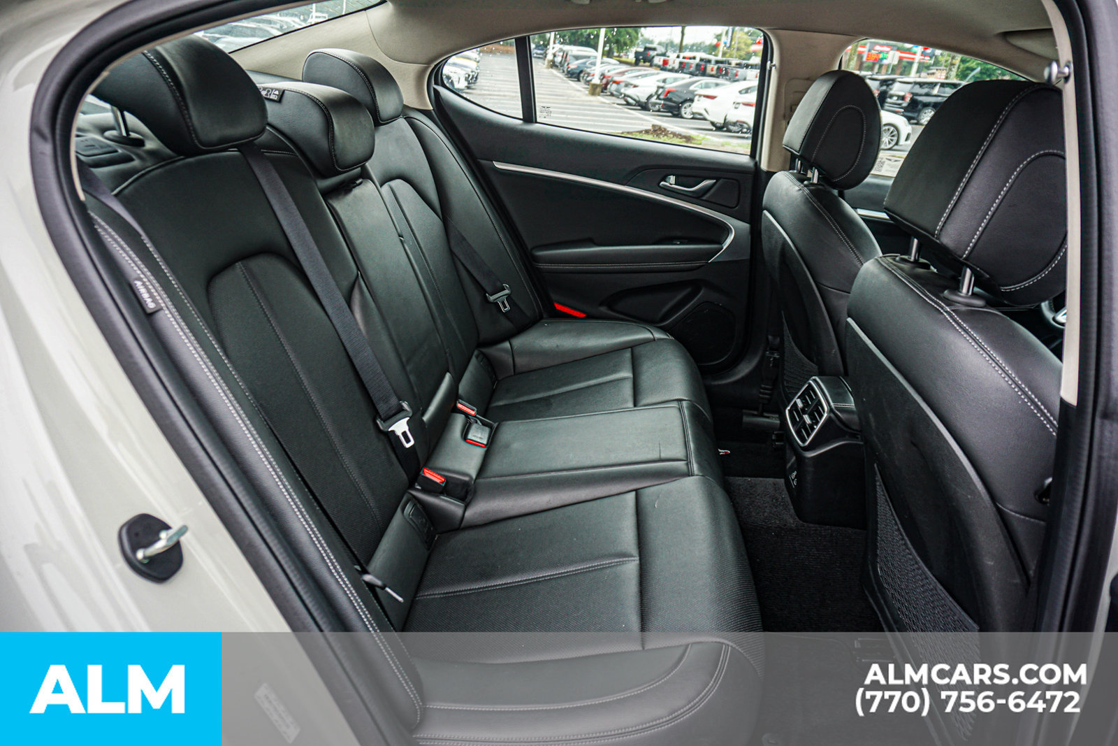 Used 2025 Genesis G70 2.5T RWD image 23