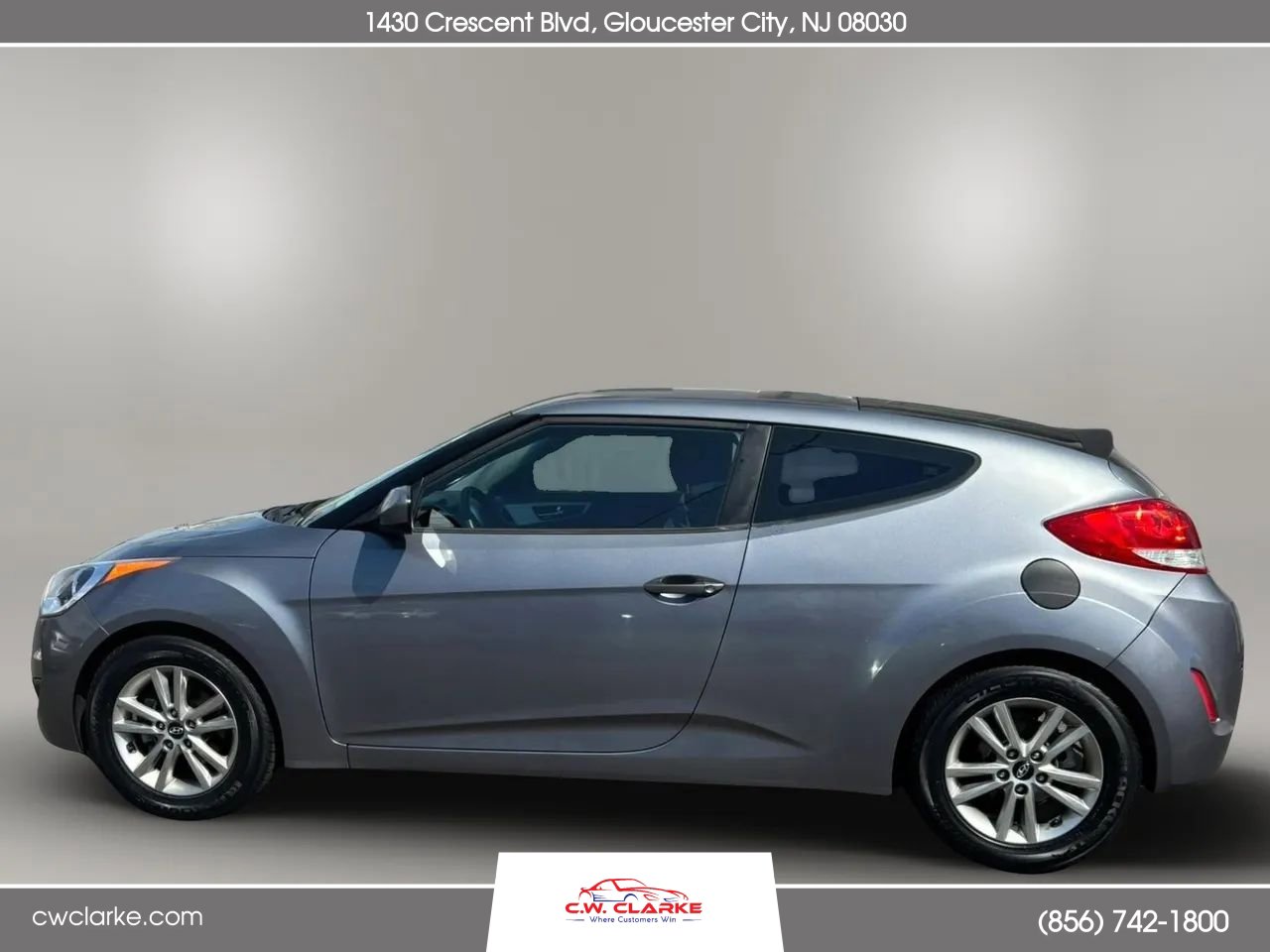 Used 2016 Hyundai Veloster image 9