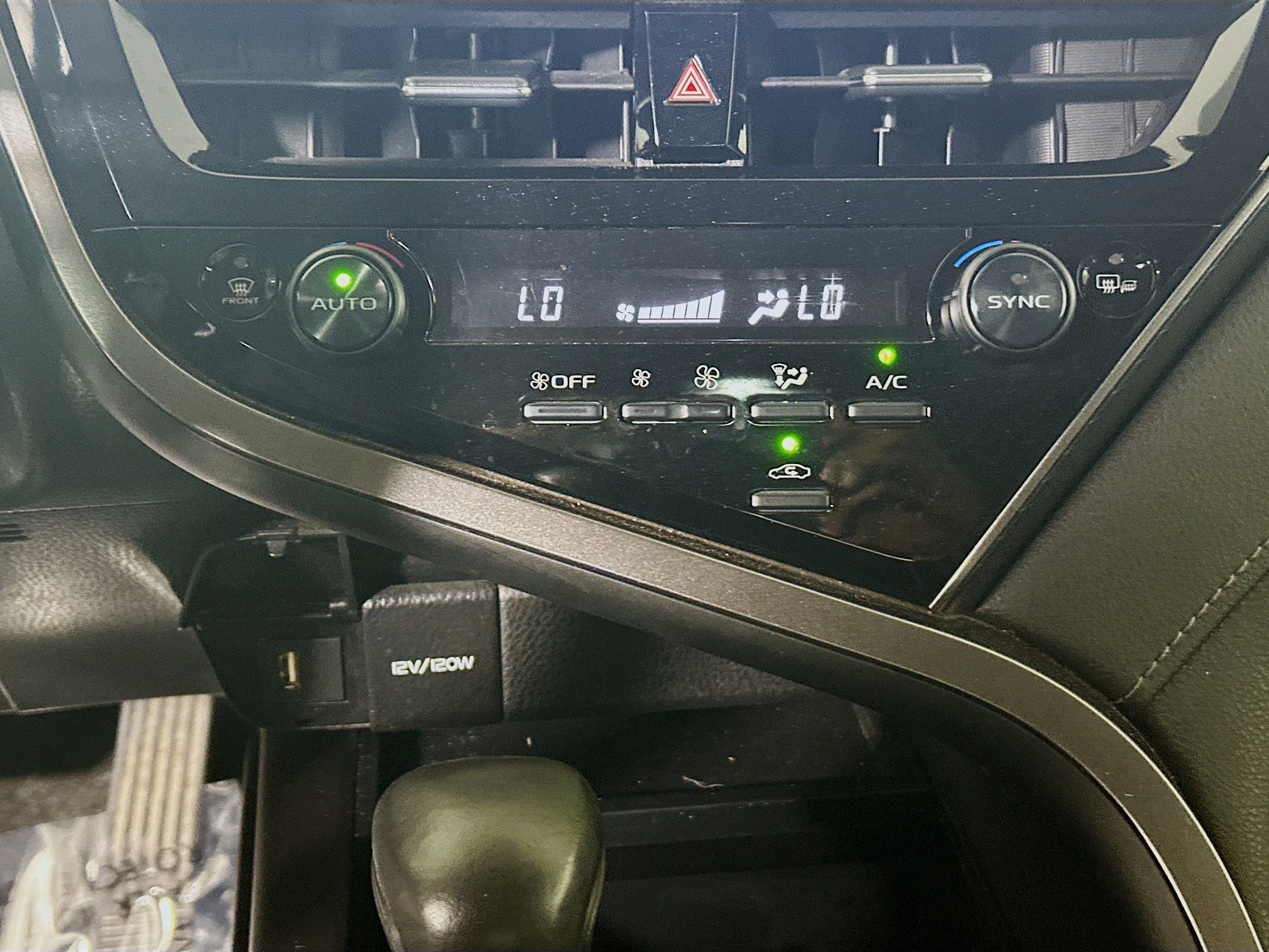 Used 2023 Toyota Camry SE FWD image 22