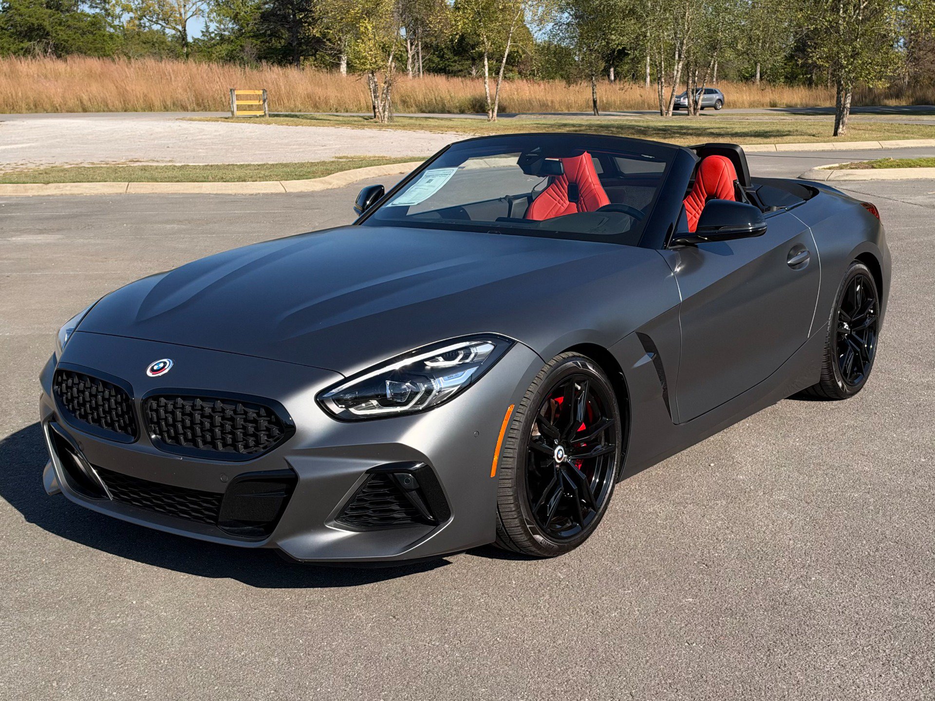 Used 2022 BMW Z4 M40i w/ Premium Package RWD image 2