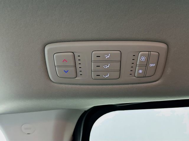 Used 2024 Kia Carnival LX image 25