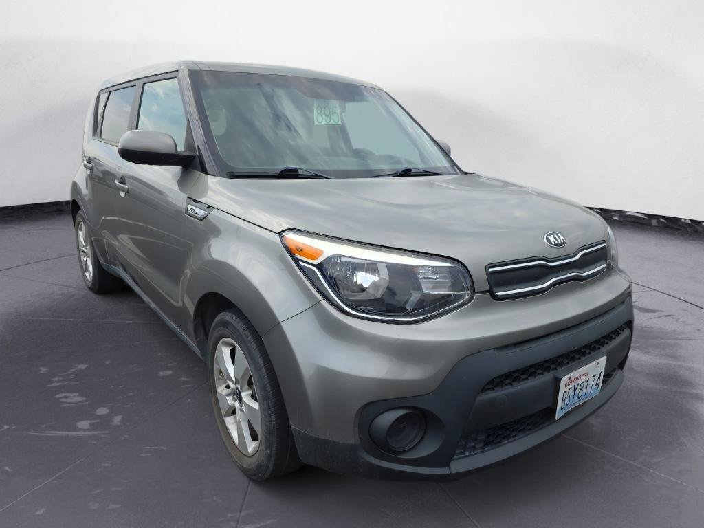 Used 2017 Kia Soul FWD image 2