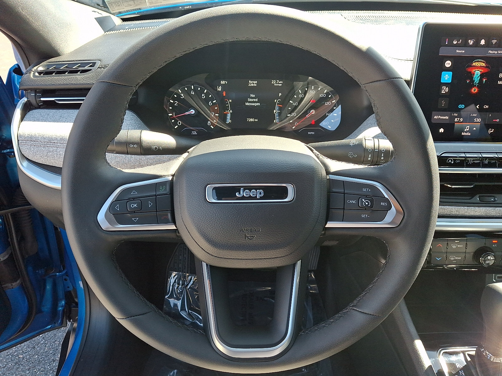 Used 2024 Jeep Compass Latitude AWD/4WD image 18