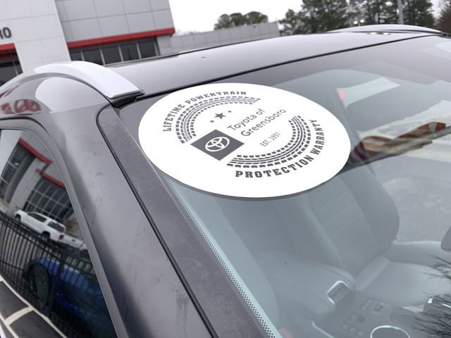 Certified 2024 Toyota Highlander XLE image 38