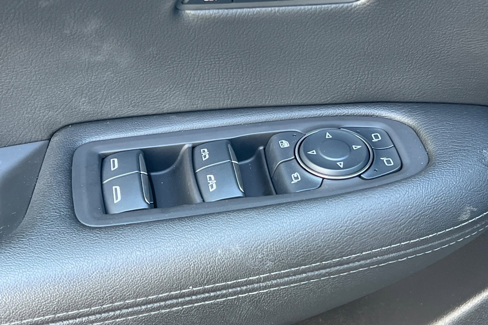 Used 2022 Cadillac XT5 Sportv w/ LPO, ONYX Package image 12