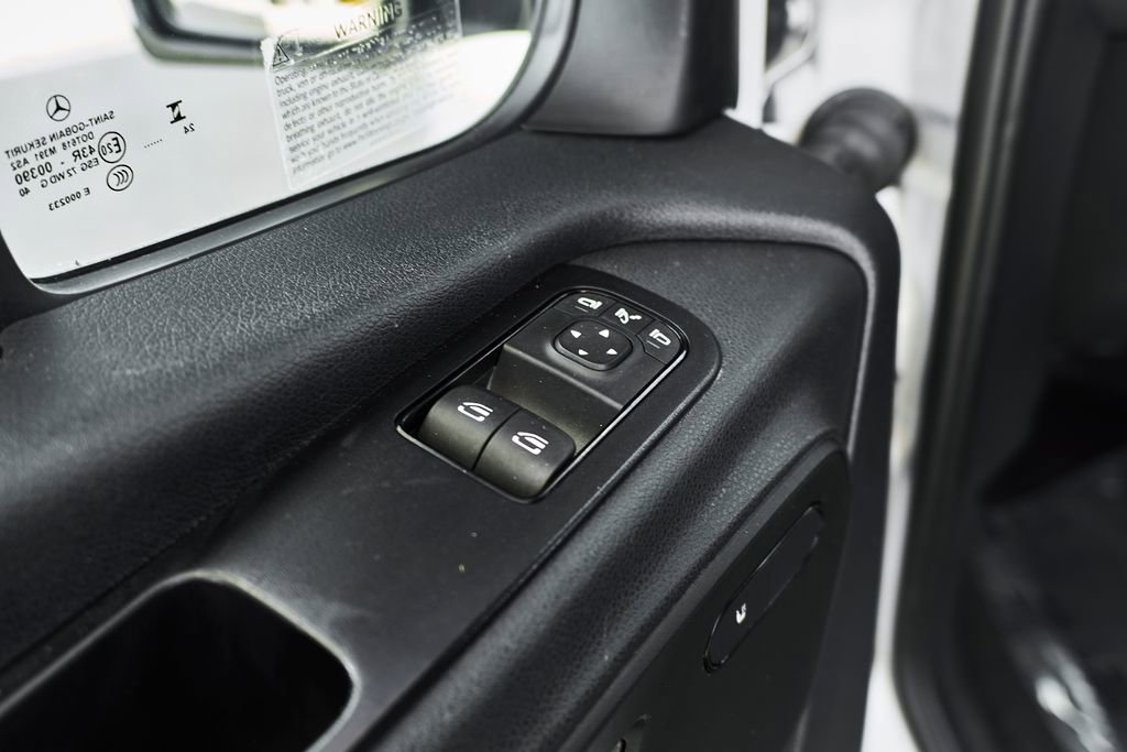 Used 2025 Mercedes-Benz Sprinter 2500 image 17