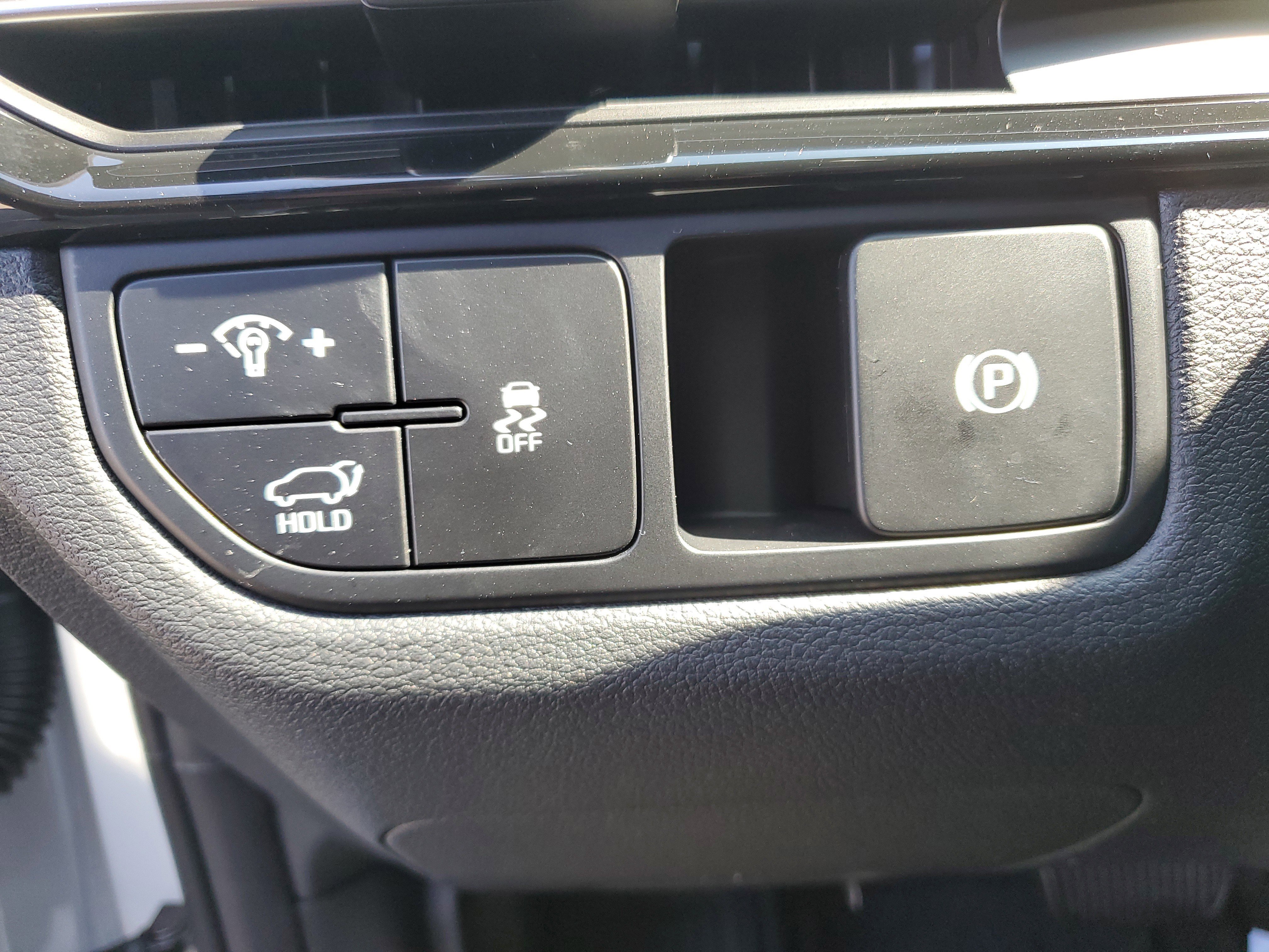 New 2026 Kia Sportage EX image 32
