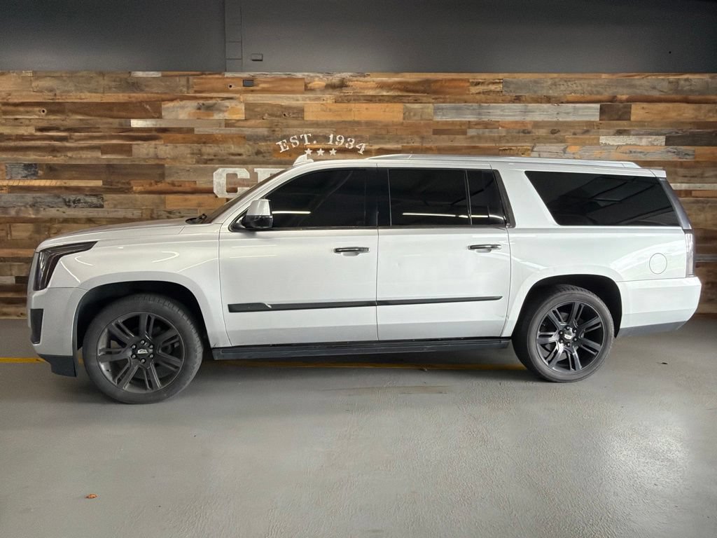 Used 2016 Cadillac Escalade ESV Premium AWD/4WD image 3