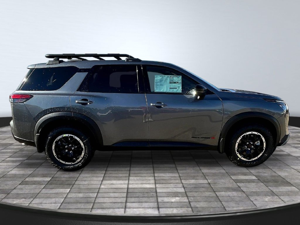 New 2026 Nissan Pathfinder Rock Creek w/ Rock Creek Premium Package AWD/4WD image 17