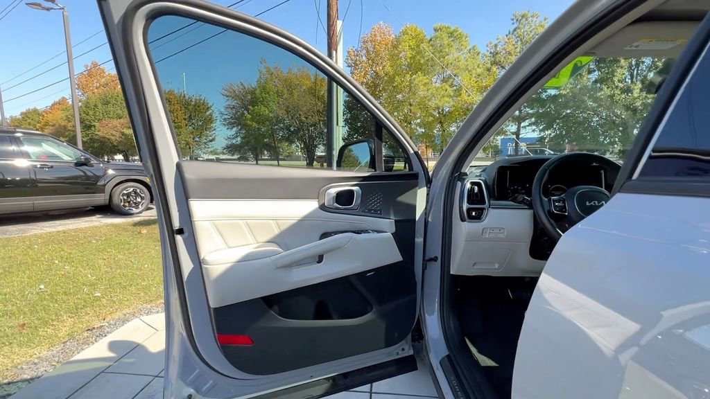 Used 2022 Kia Sorento SX image 36