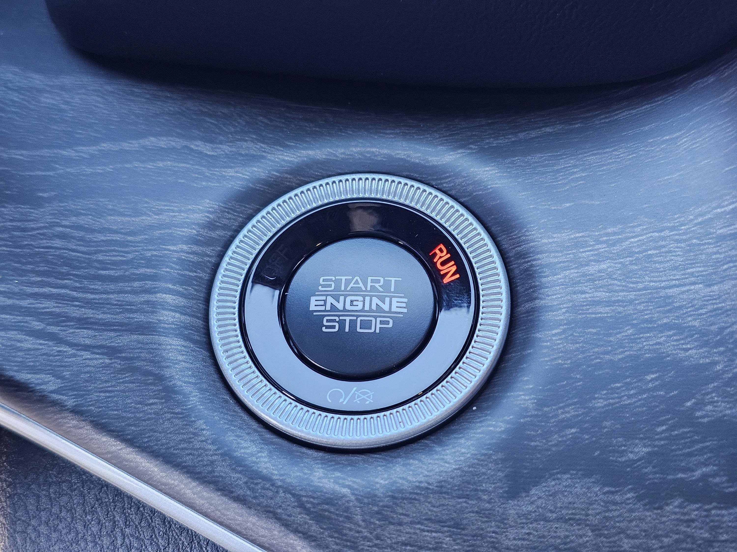 New 2025 Jeep Grand Cherokee L Limited w/ Black Appearance Package image 24