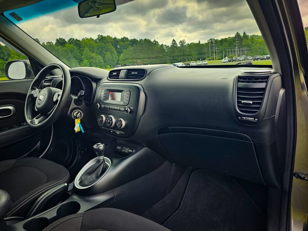 Used 2016 Kia Soul FWD image 34