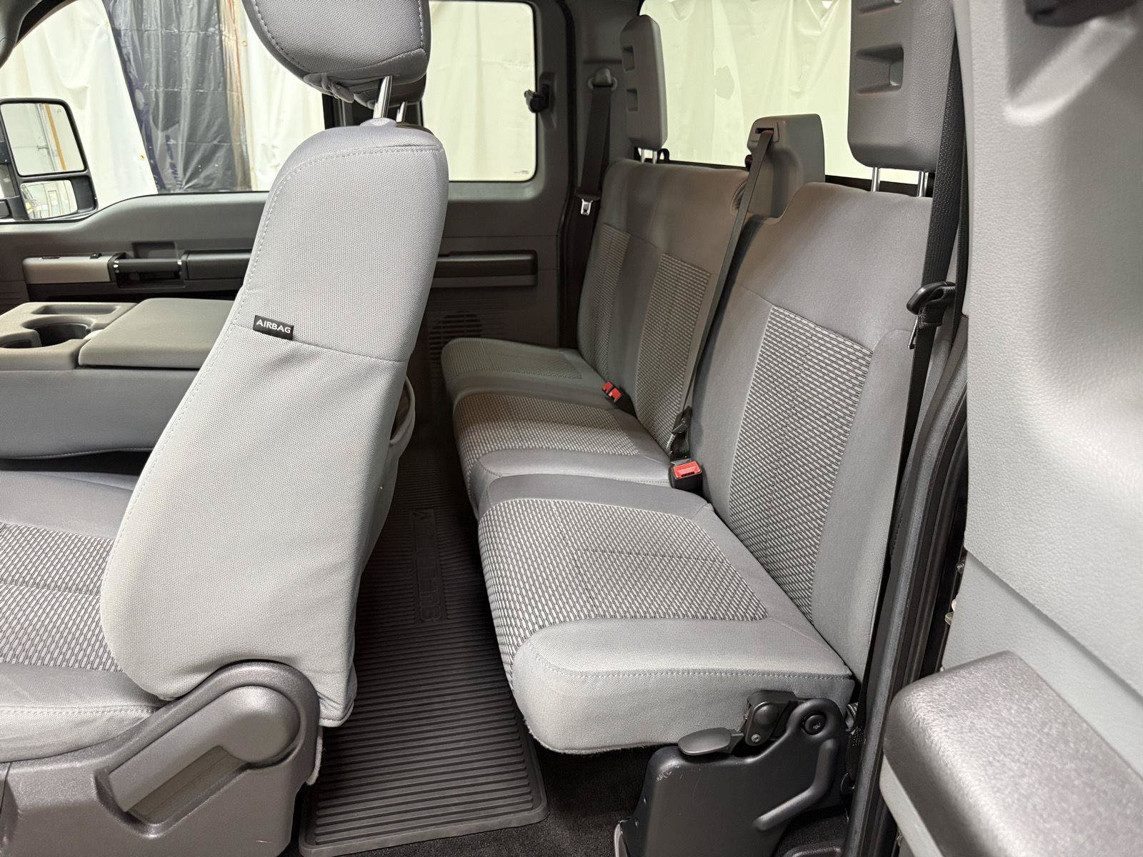 Used 2015 Ford F250 XLT w/ XLT Premium Package AWD/4WD image 25