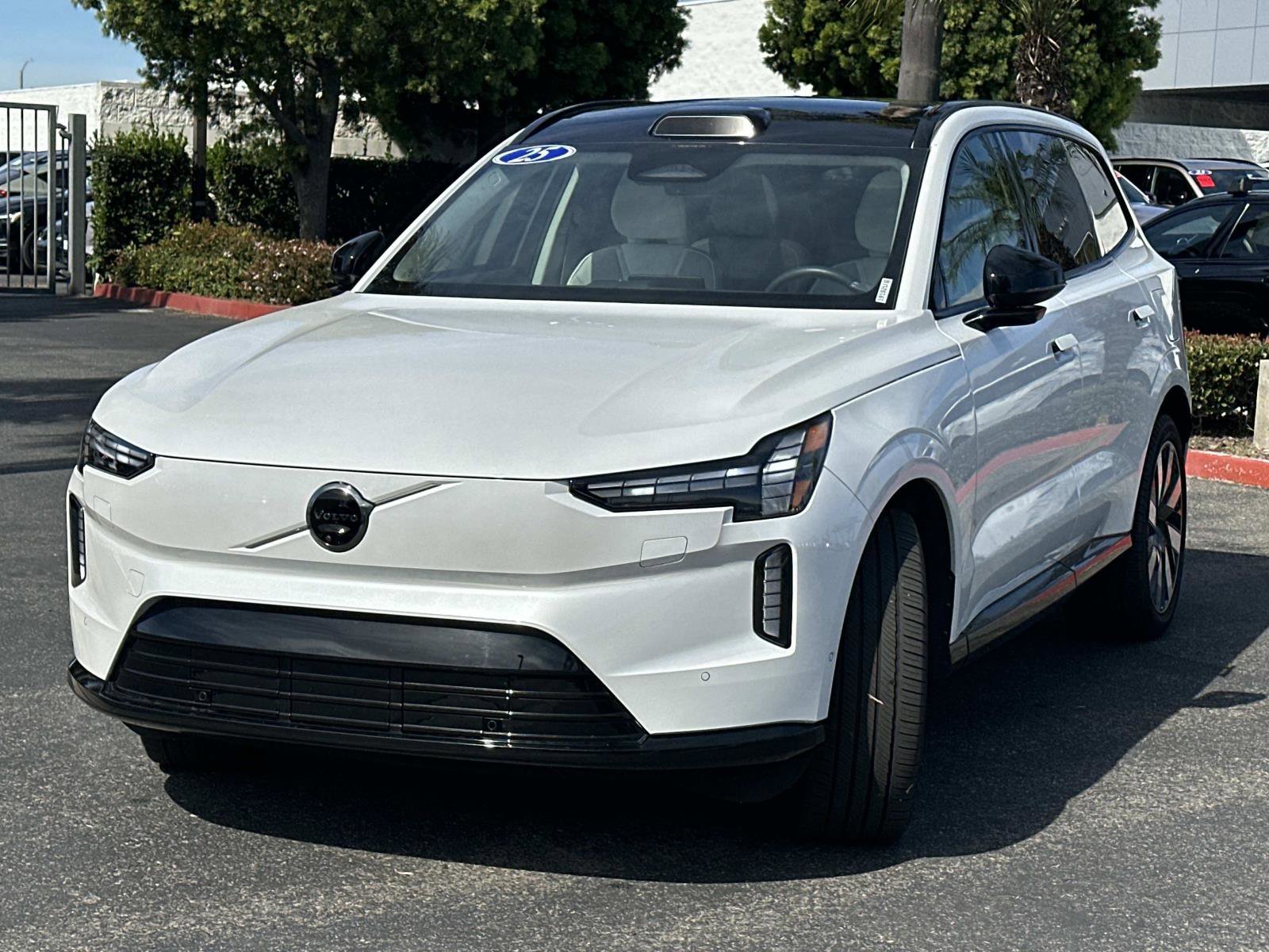 Certified 2025 Volvo EX90 Ultra image 8