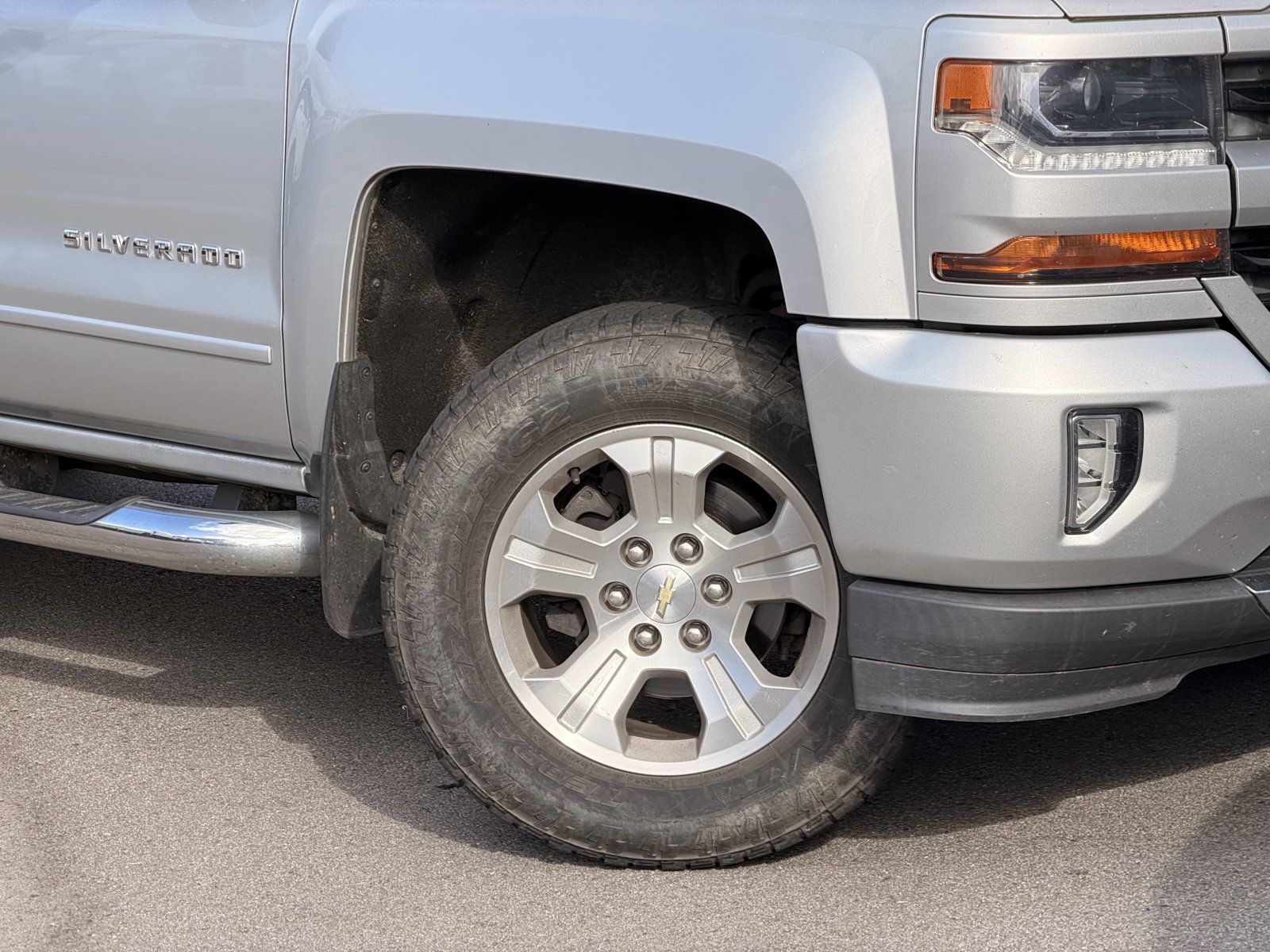 Used 2016 Chevrolet Silverado 1500 LT w/ All Star Edition AWD/4WD image 3