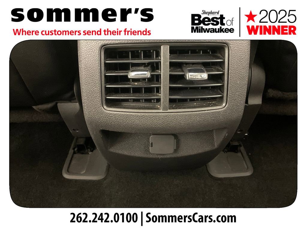 Used 2014 Ford Edge SEL w/ Equipment Group 205A AWD/4WD image 24