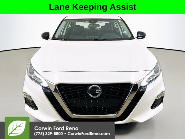 Used 2022 Nissan Altima 2.5 SR FWD image 2