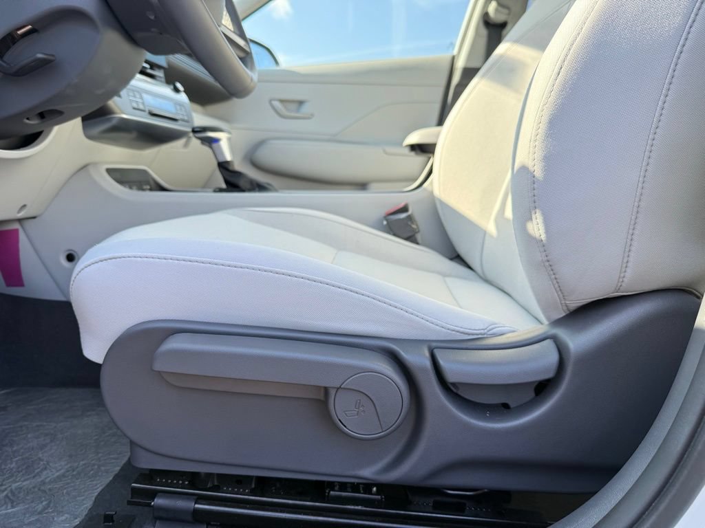 New 2026 Hyundai Kona SEL Sport FWD image 9