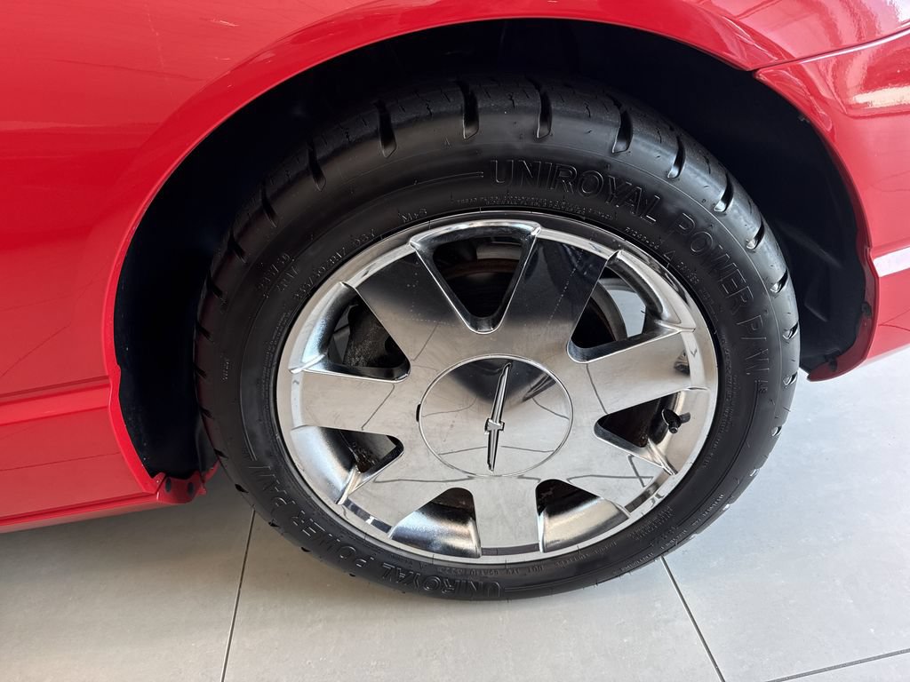 Used 2002 Ford Thunderbird RWD image 12