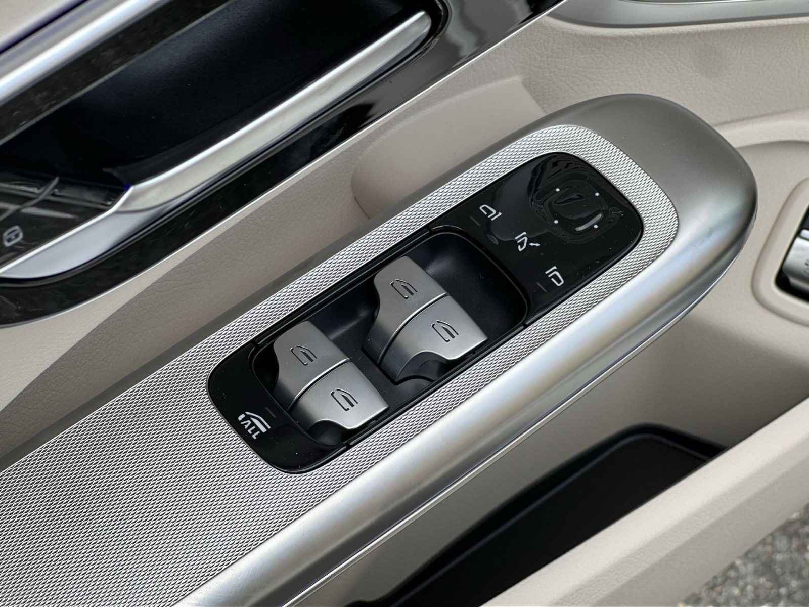 New 2027 Mercedes-Benz CLE 450 4MATIC Cabriolet image 20