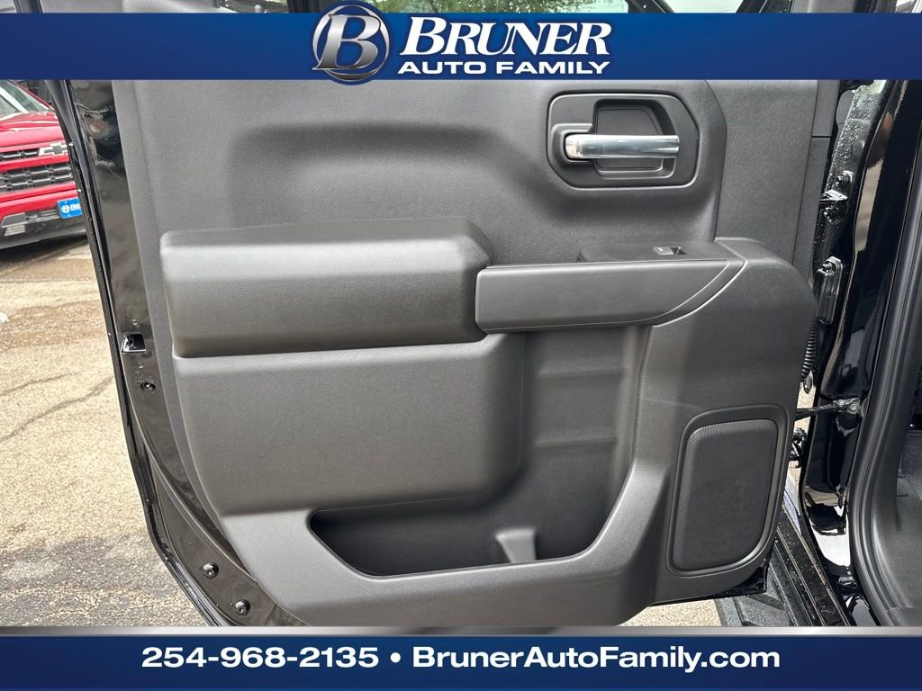 New 2026 Chevrolet Silverado 1500 Custom Trail Boss w/ Dark Appearance Package image 13