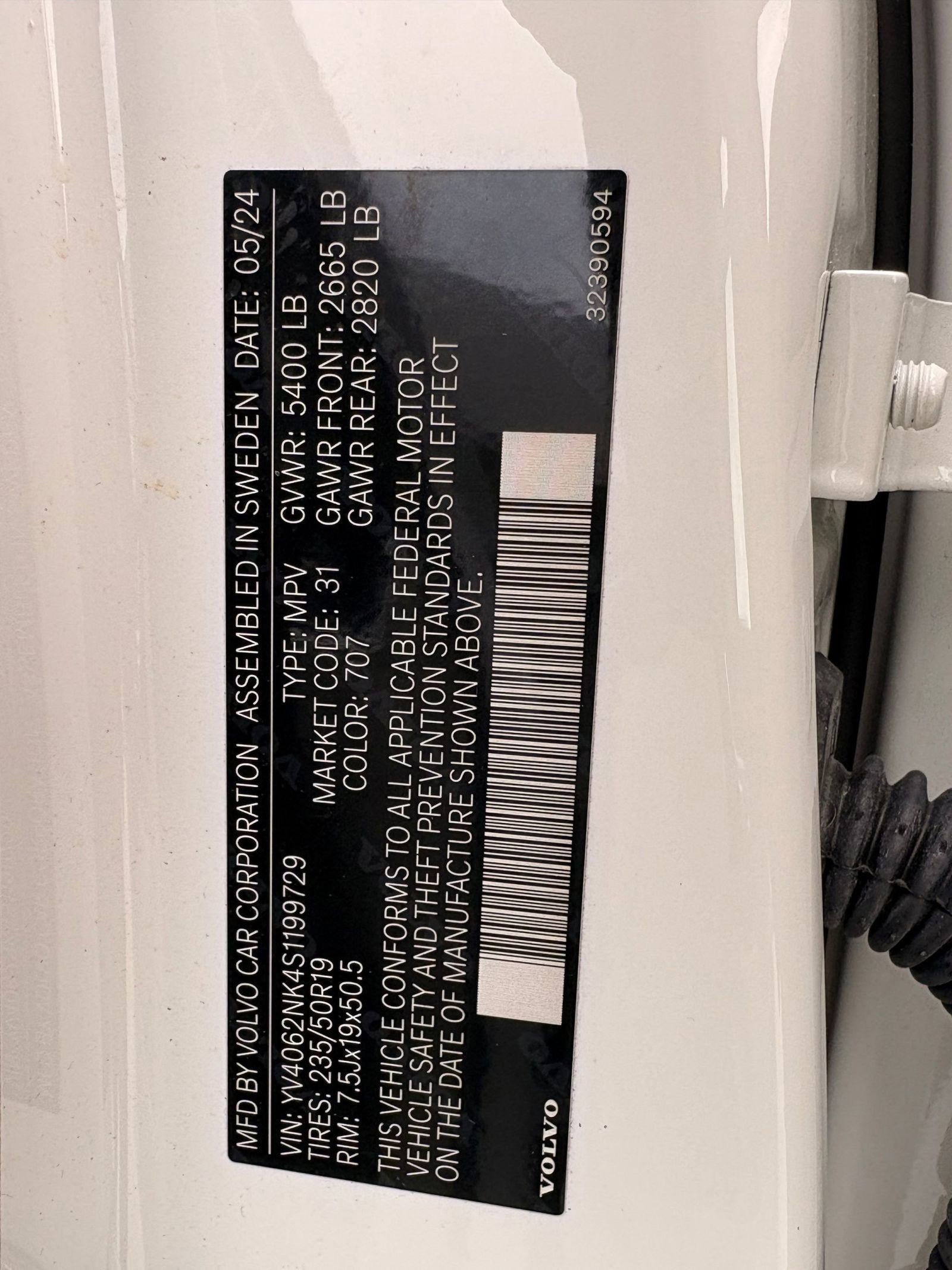 Certified 2025 Volvo V90 B6 Cross Country Plus image 19