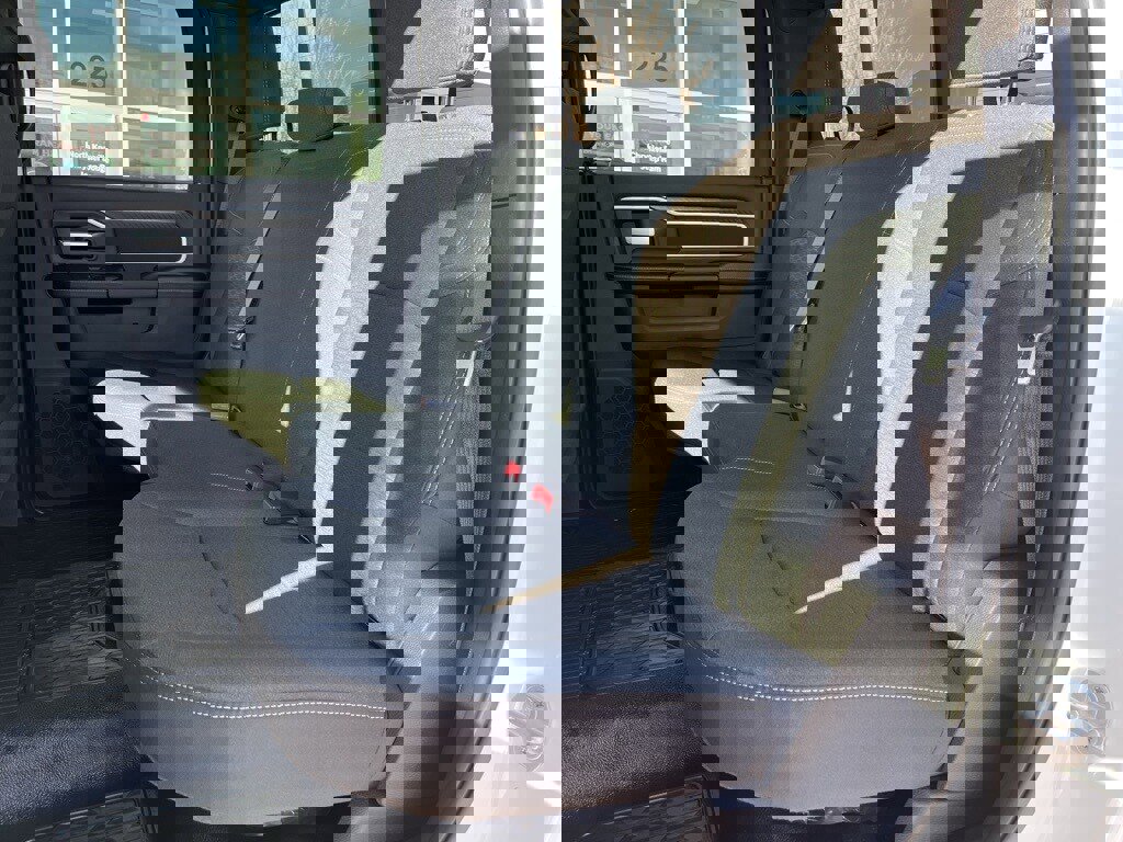 New 2026 RAM 4500 4x4 Crew Cab DRW image 13