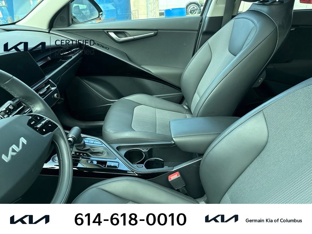 Certified 2023 Kia Niro EX Touring FWD image 9