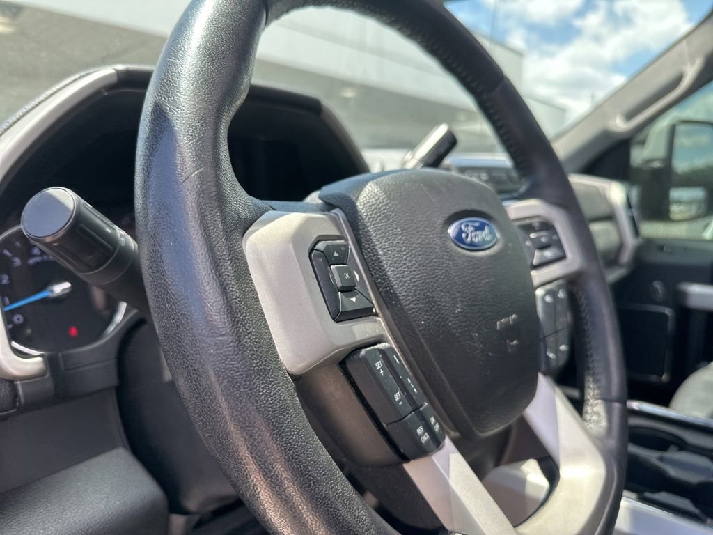 Used 2019 Ford F250 Lariat w/ Lariat Ultimate Package AWD/4WD image 4