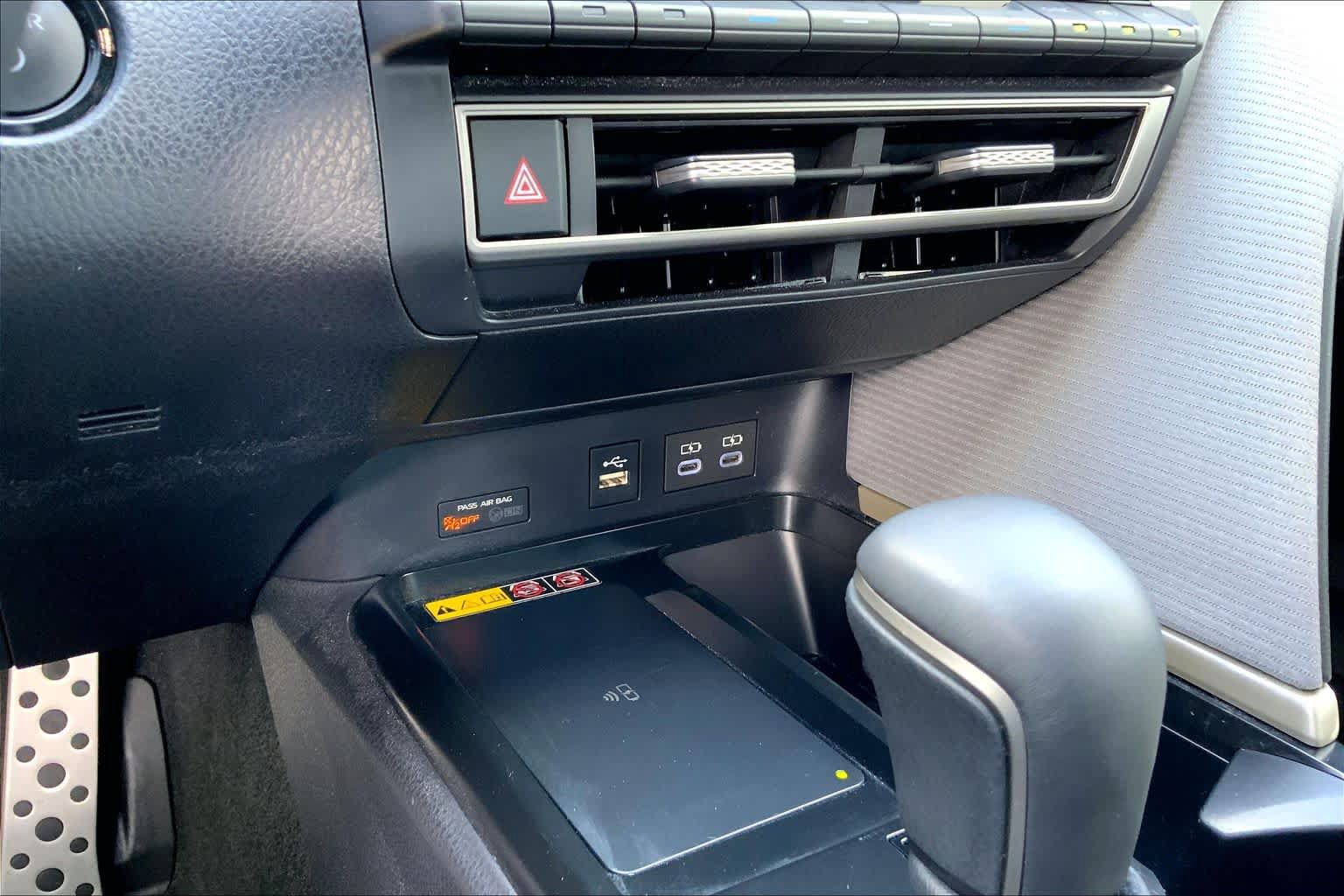 Used 2025 Toyota Camry SE FWD image 69