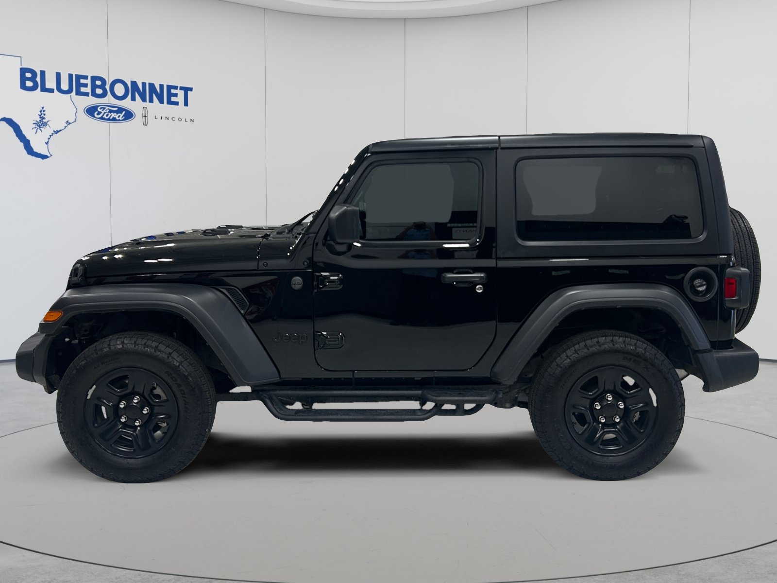 Used 2025 Jeep Wrangler Sport AWD/4WD image 8