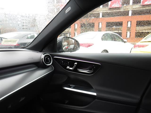 Used 2025 Mercedes-Benz C 300 4MATIC Sedan image 17