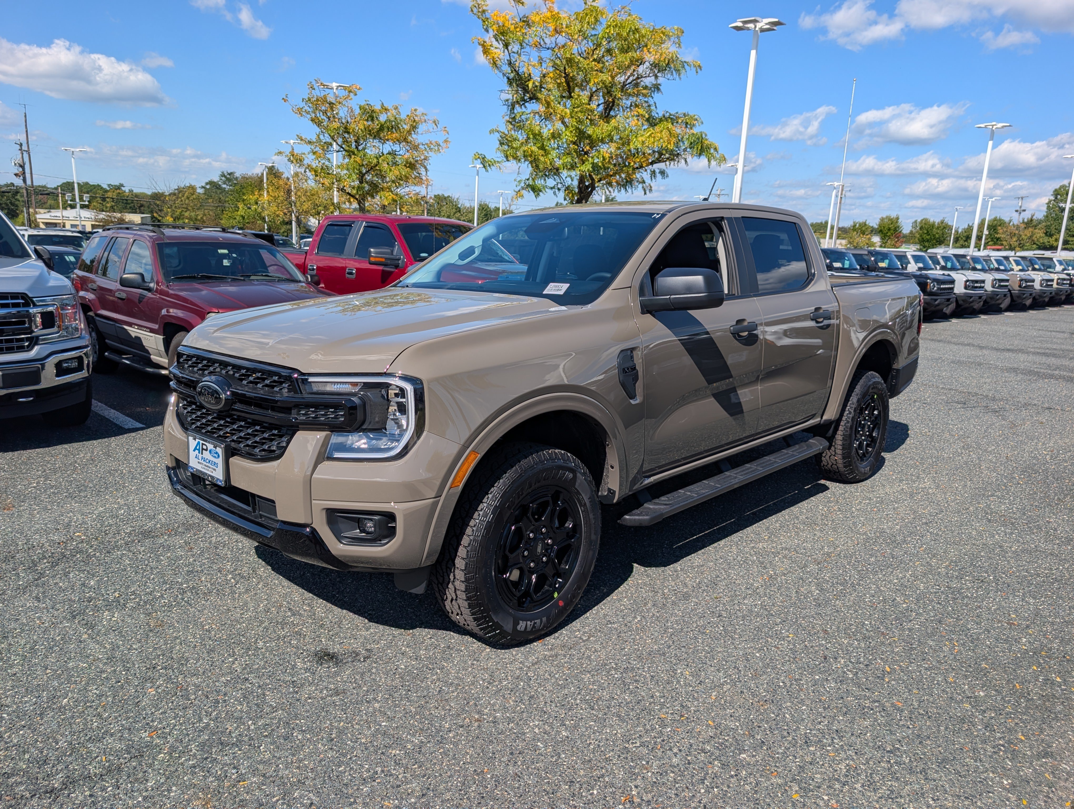 New 2026 Ford Ranger XLT w/ Equipment Group 301A High AWD/4WD image 4