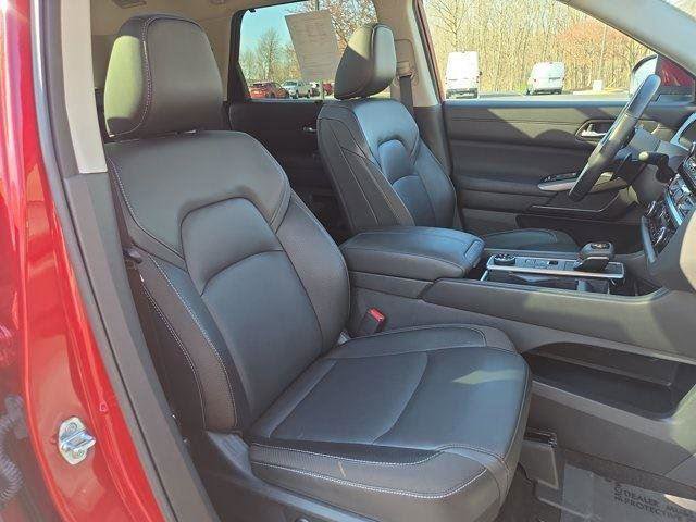 Certified 2025 Nissan Pathfinder SL w/ SL Premium Package image 25