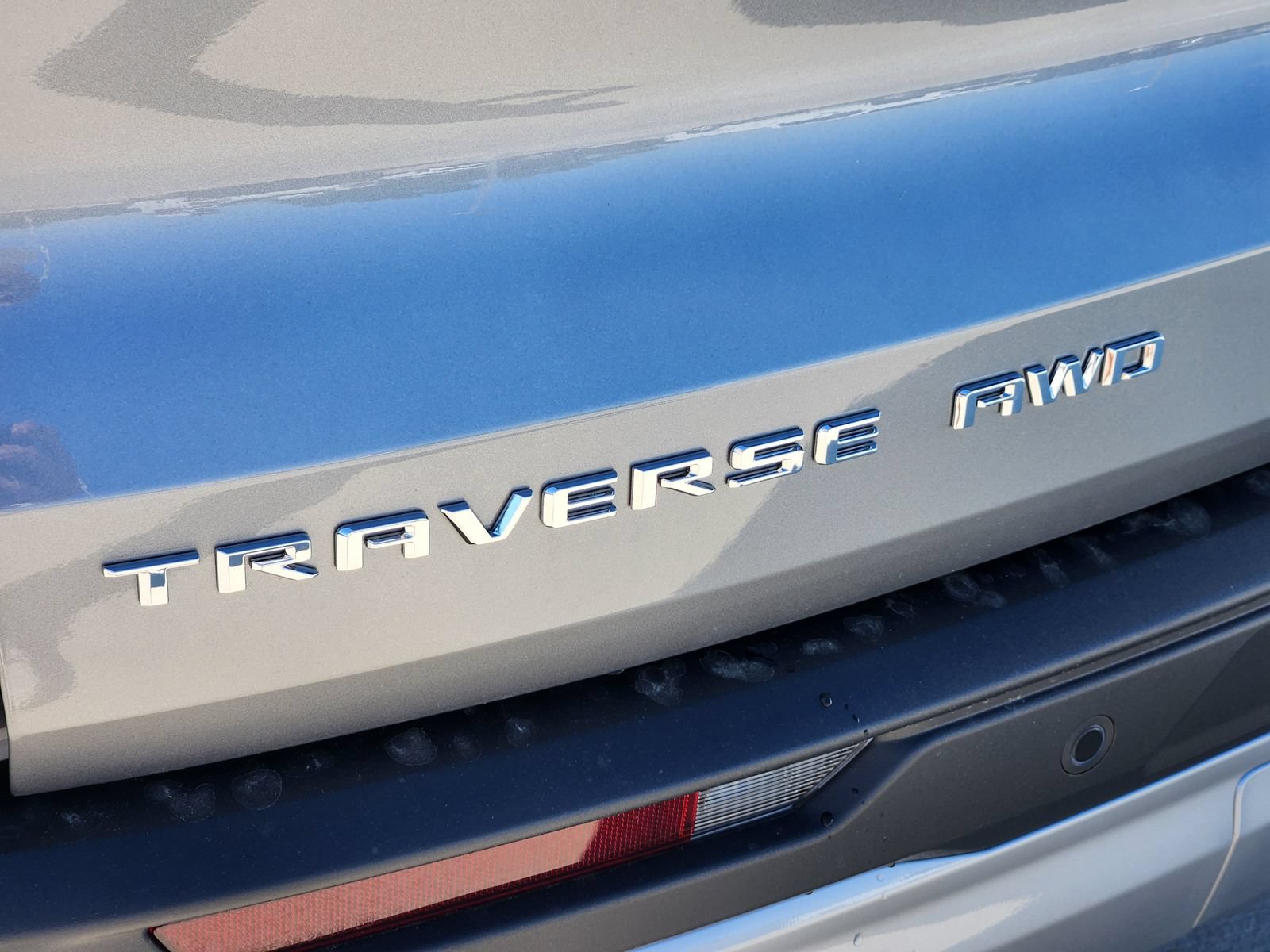 New 2026 Chevrolet Traverse LT w/ Sun and Wheel Package AWD/4WD image 12
