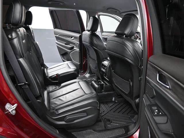 Used 2022 Jeep Grand Cherokee L Limited AWD/4WD image 19