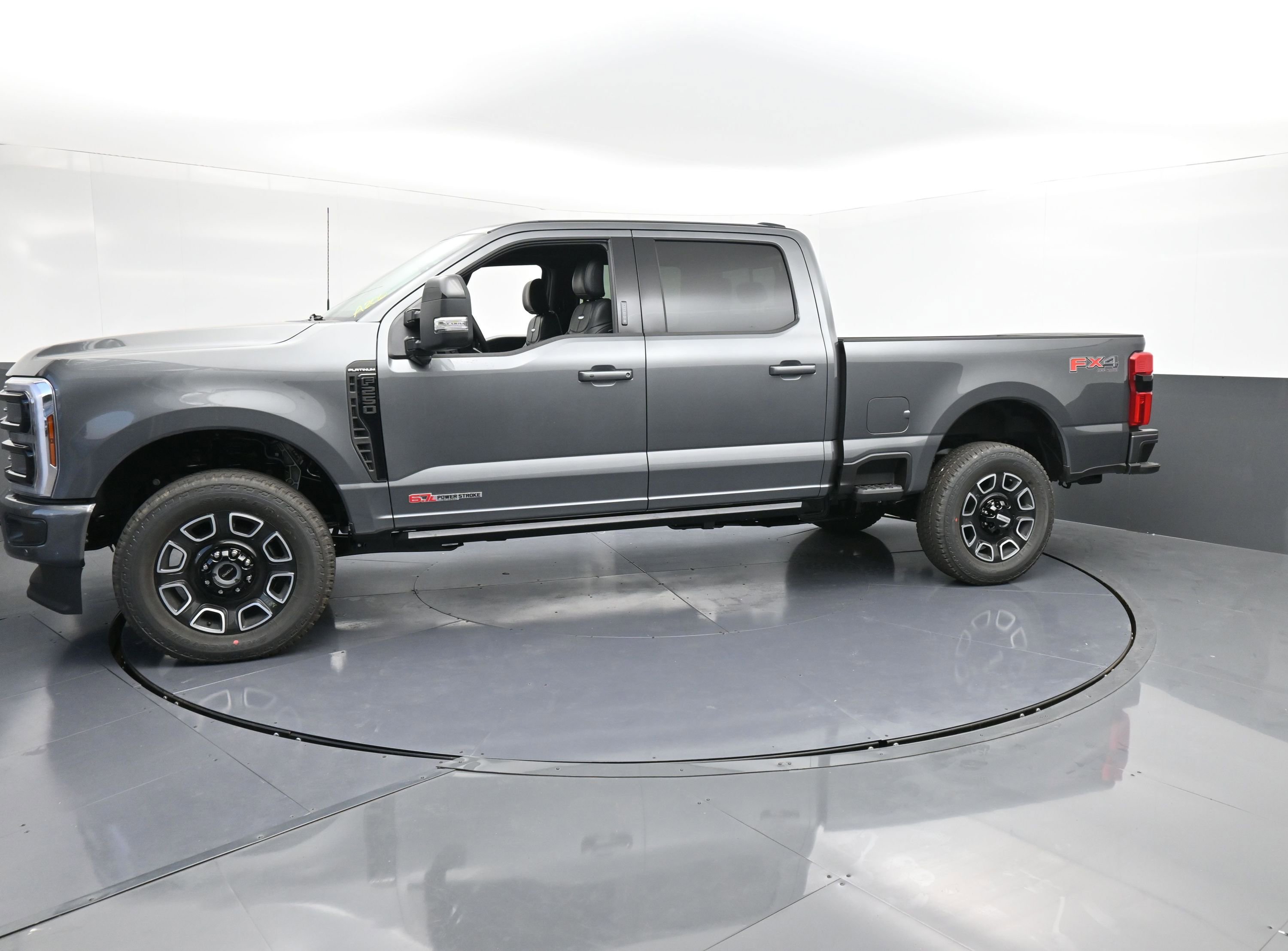 New 2026 Ford F250 Platinum image 5