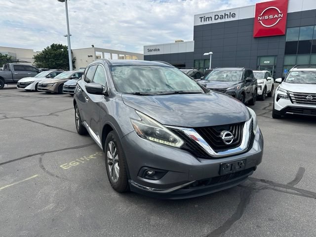 Used 2018 Nissan Murano SV AWD/4WD image 3