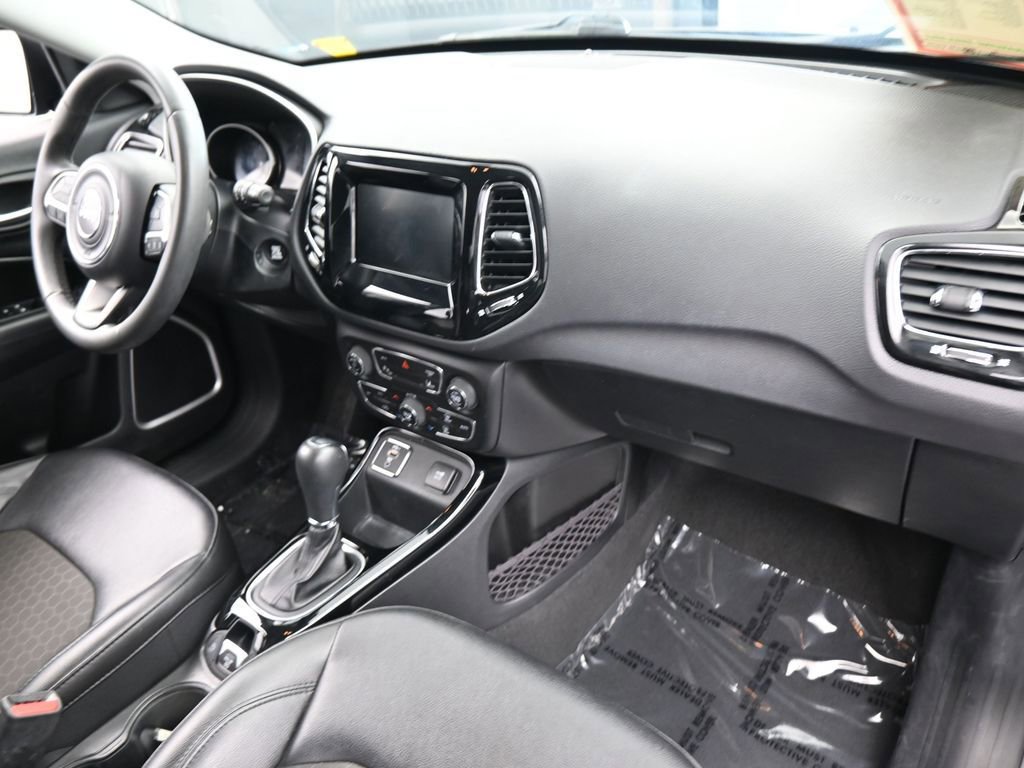 Used 2021 Jeep Compass Latitude image 38