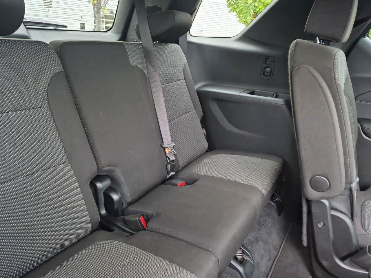 Used 2023 Chevrolet Traverse LT FWD image 22