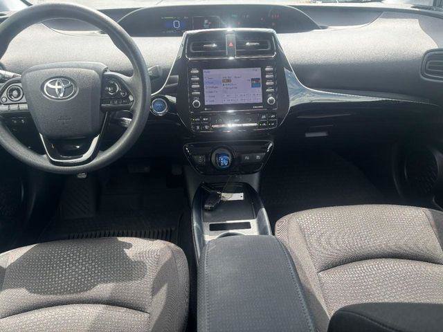 Certified 2022 Toyota Prius LE FWD image 11