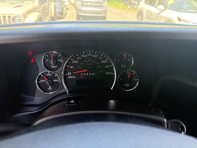 Used 2021 Chevrolet Express 2500 RWD image 33