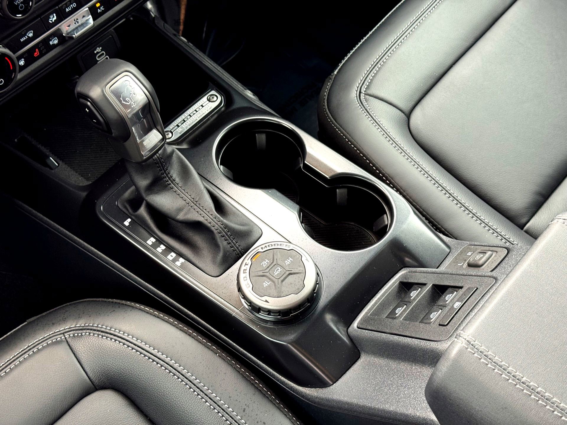 Used 2026 Ford Bronco Outer Banks image 25