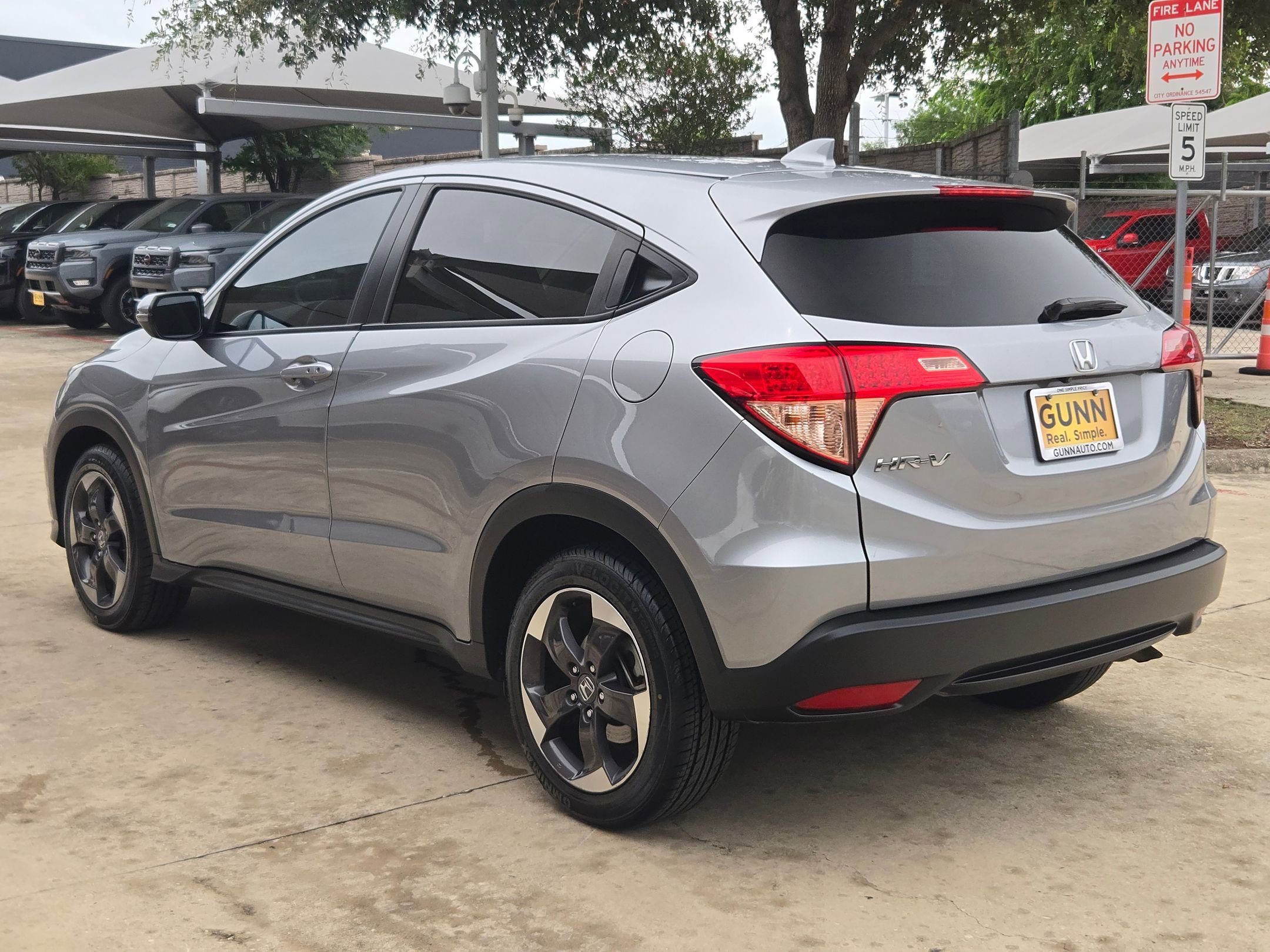 Used 2018 Honda HR-V EX image 5
