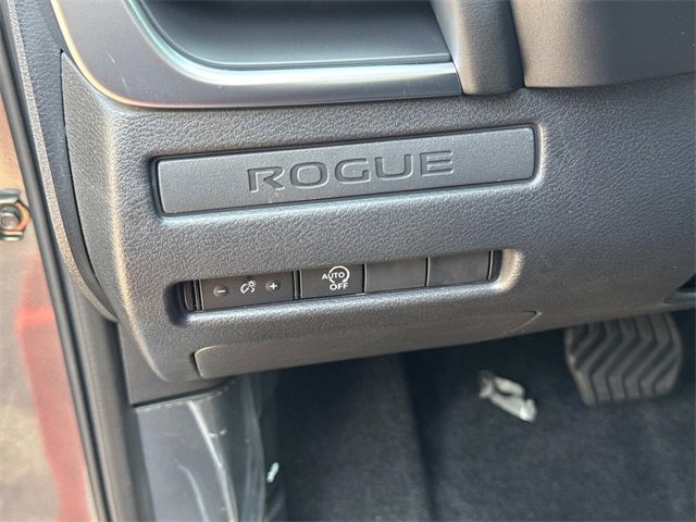 New 2026 Nissan Rogue S image 24