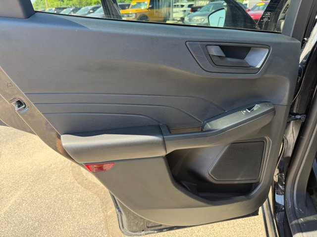 Used 2022 Ford Escape SE w/ SE Sport Appearance Package AWD/4WD image 29